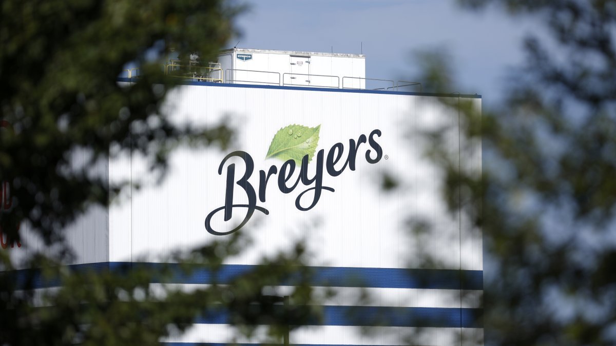 Breyers ice cream issues recall after packaging misprint, allergy concern – NBC Los Angeles