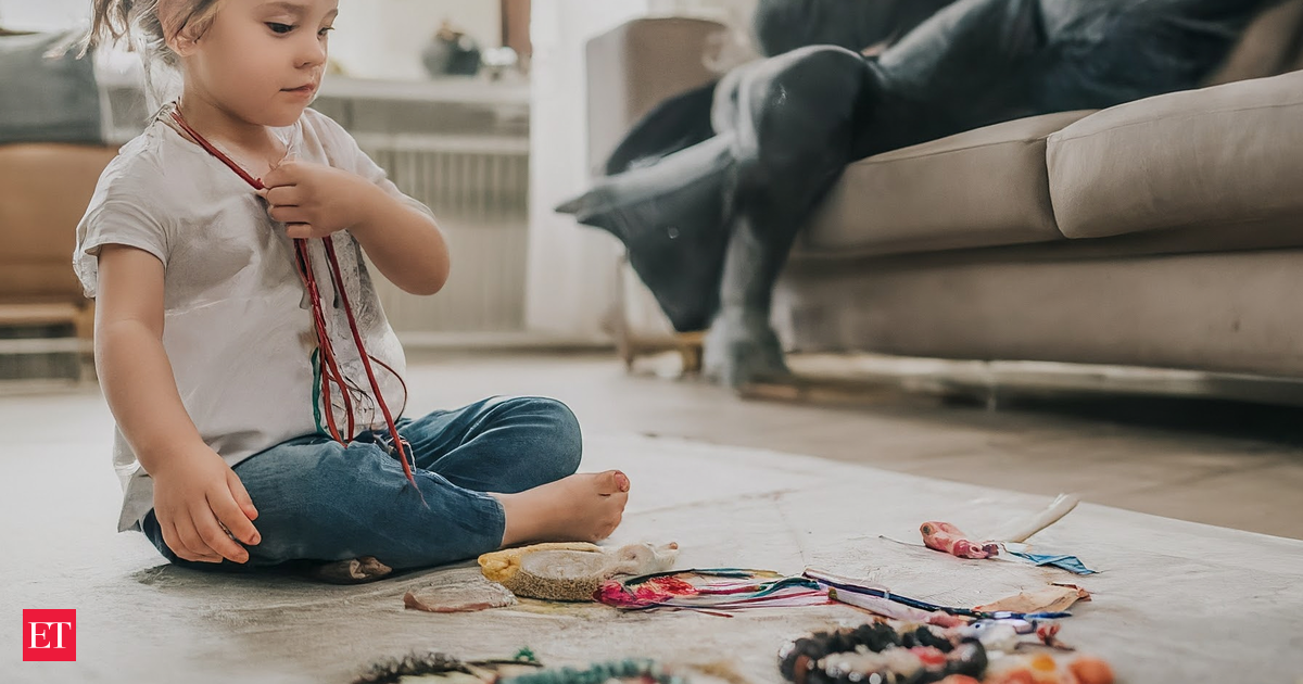 Your child’s jewelry box has a killer; Canada recalls bracelets and necklaces containing poisonous lead