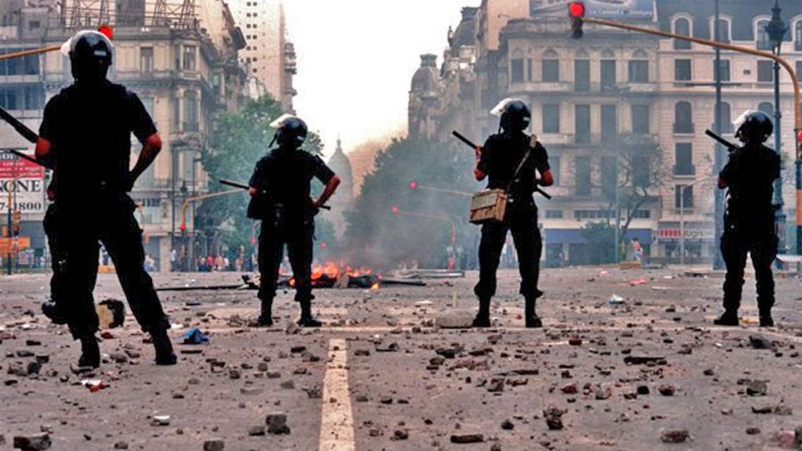 Images of unrest from Argentina's 2001 to 2002 economic, financial and social crisis.