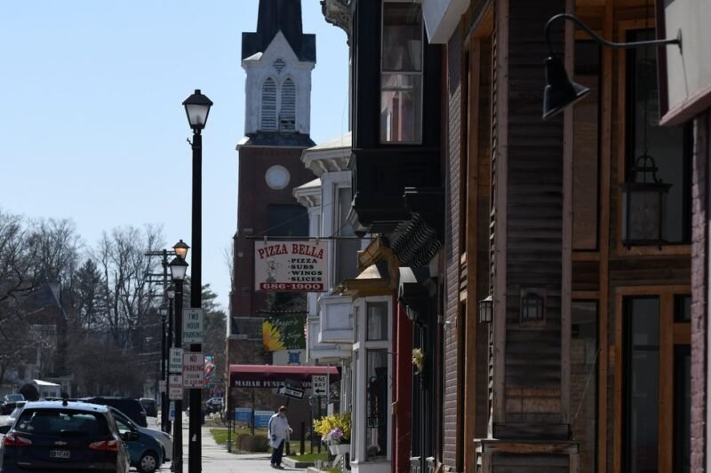 Chemical giant DuPont settles Hoosick Falls contamination suit for $27 million