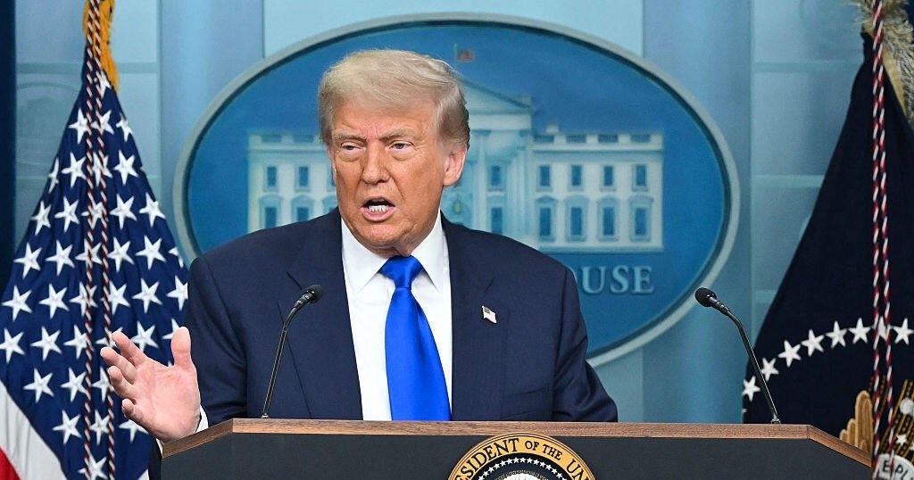 Federal judge to pause Trump's birthright citizenship order in class action suit