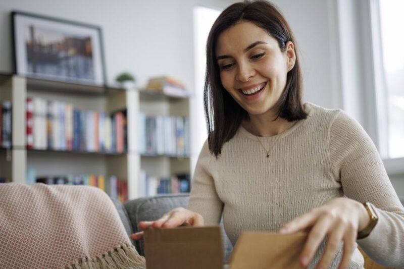 Martin Lewis Warns Shoppers About 30 UK Return Policies