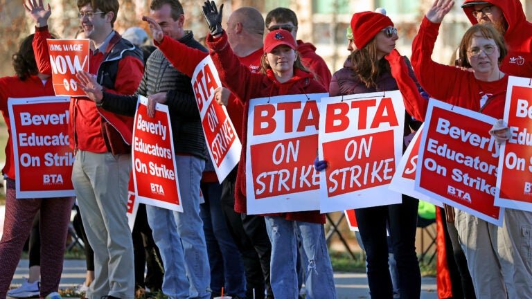 Two Beverly parents file class action lawsuit after teachers strike