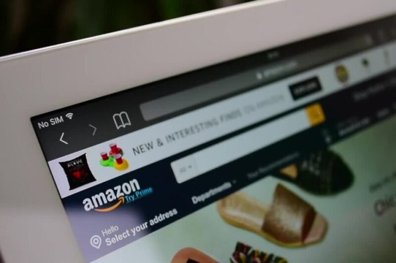 Understanding retailers’ different return policies for the holiday season